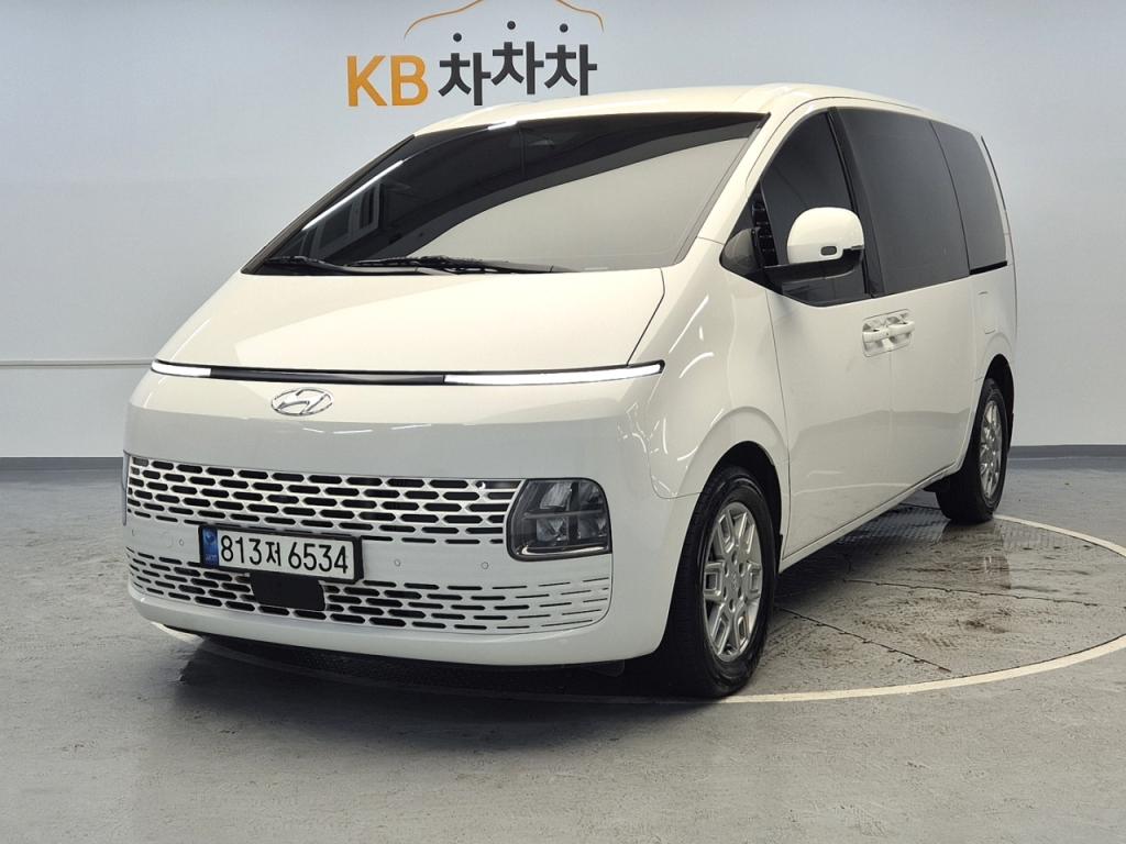 2022 HYUNDAI STARIA 2.2 Diesel Cargo 3 seater Modern