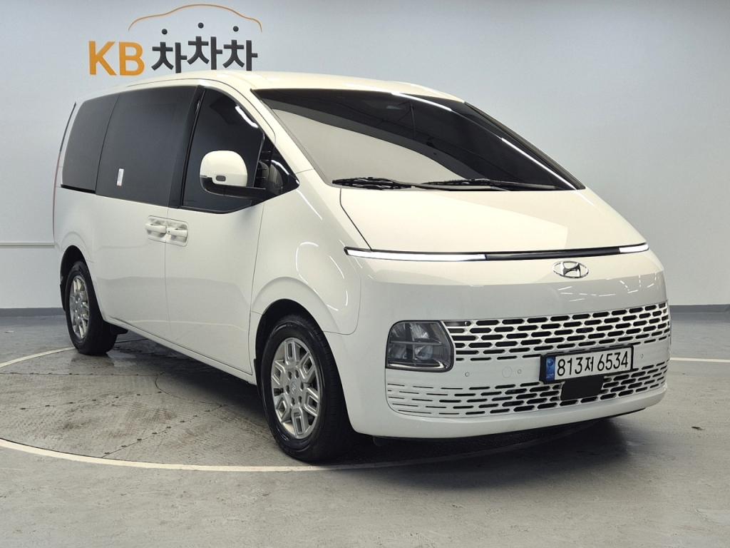 2022 HYUNDAI STARIA 2.2 Diesel Cargo 3 seater Modern