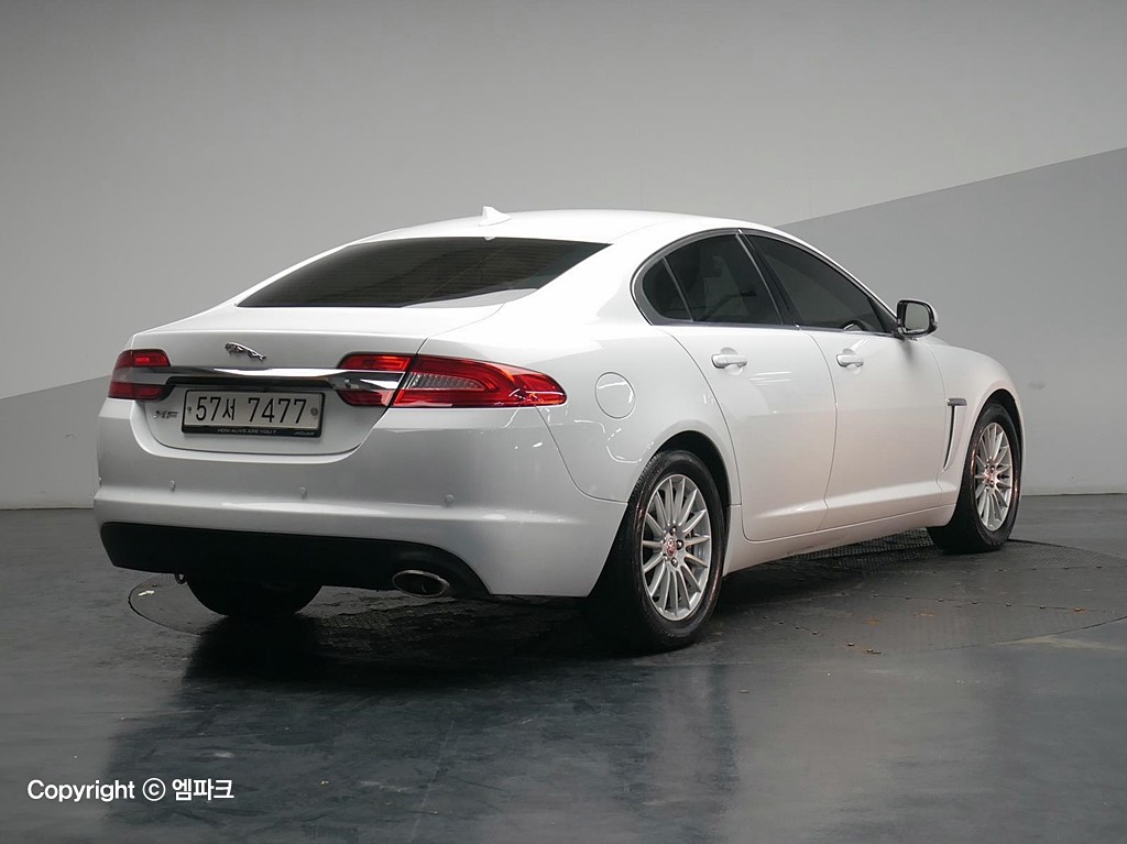 2014 JAGUAR XF (1G) 2.2D luxury