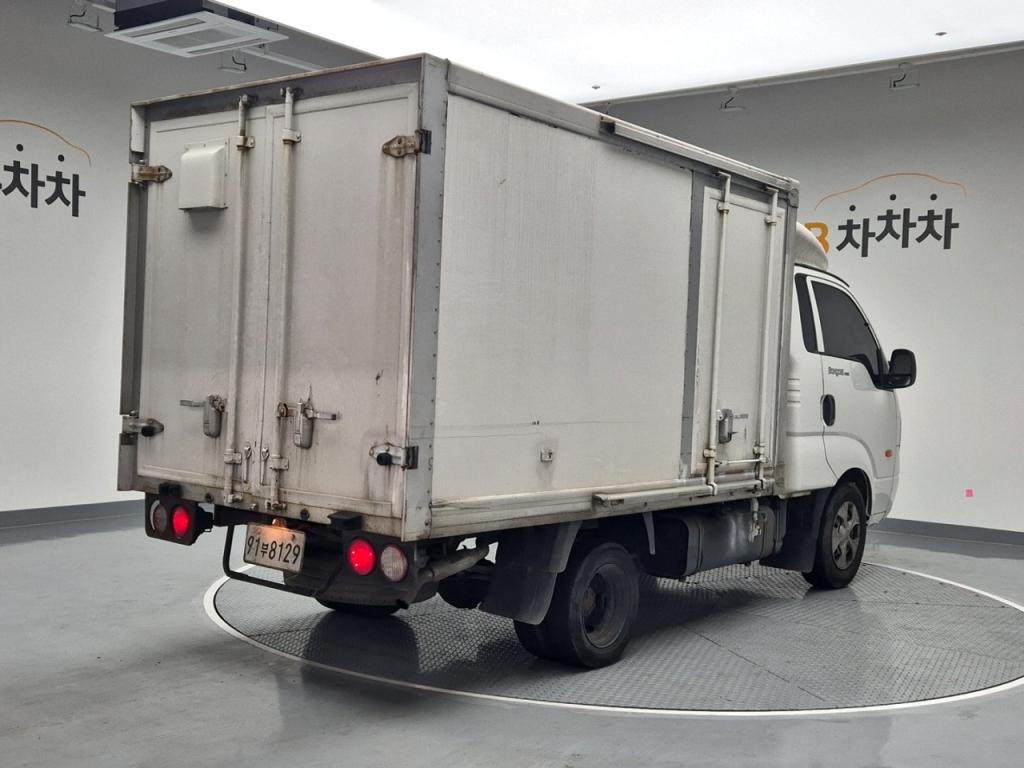 2009 KIA BONGO 3 Built -in 1 ton king cap