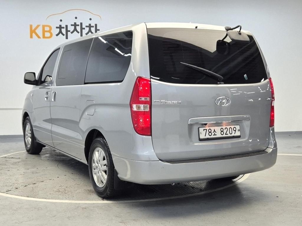 2017 HYUNDAI GRAND STAREX Camping car