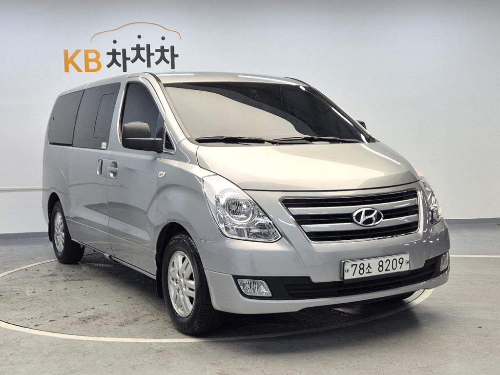 2017 HYUNDAI GRAND STAREX Camping car