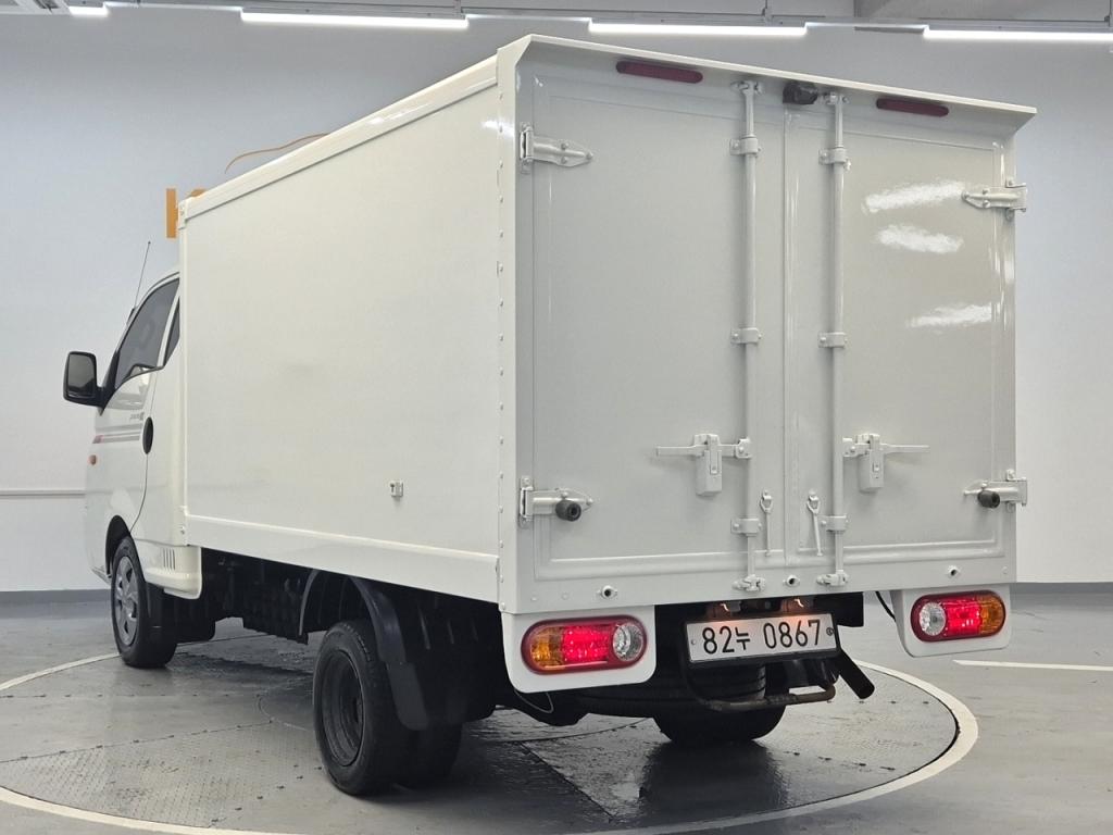 2018 HYUNDAI PORTER II Built -in Low