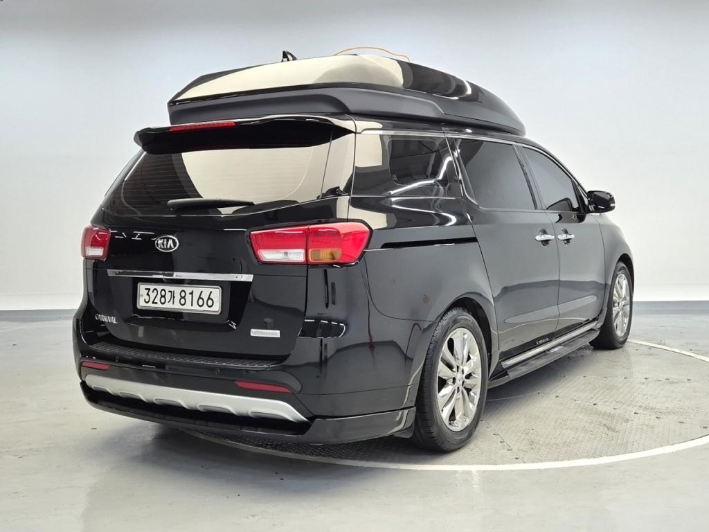 2017 KIA ALL NEW CARNIVAL High Limousine Diesel 9 -person prestige