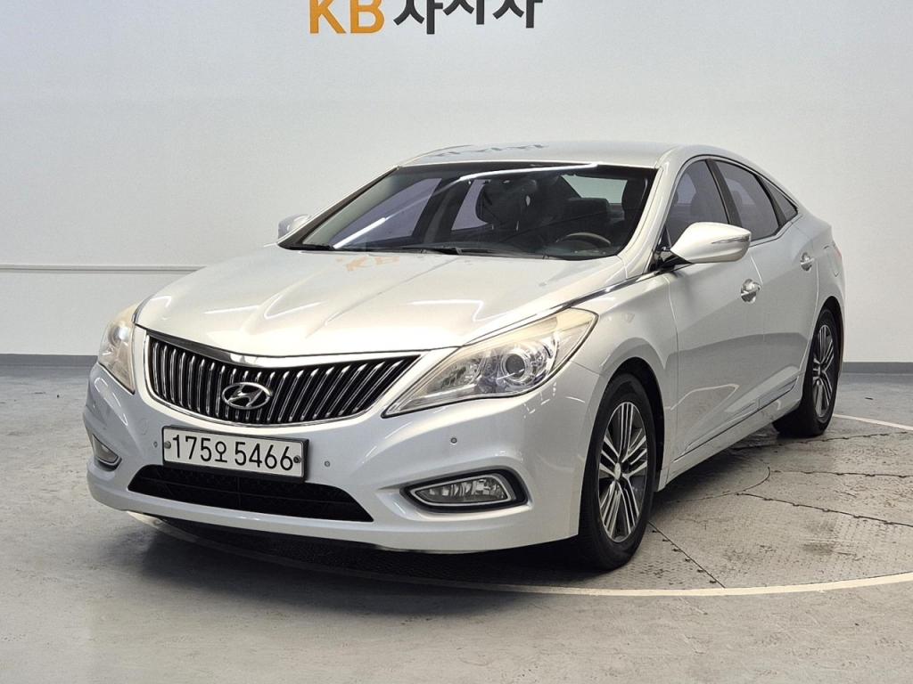 2013 HYUNDAI GRANDEUR HG LPI Taxi model type