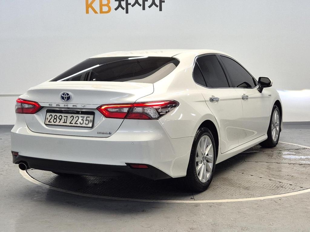 2022 TOYOTA CAMRY 2.5 Hybrid Le