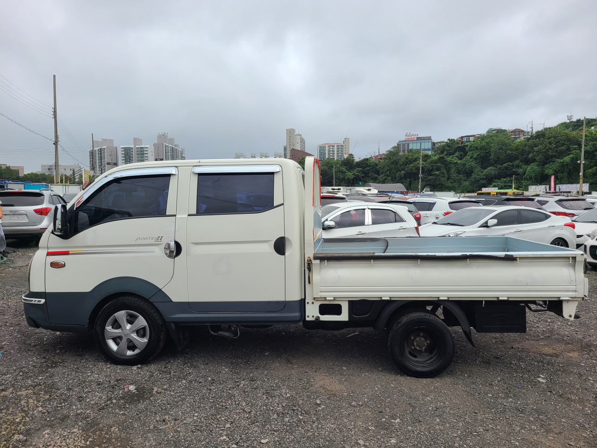 2013 HYUNDAI PORTER 