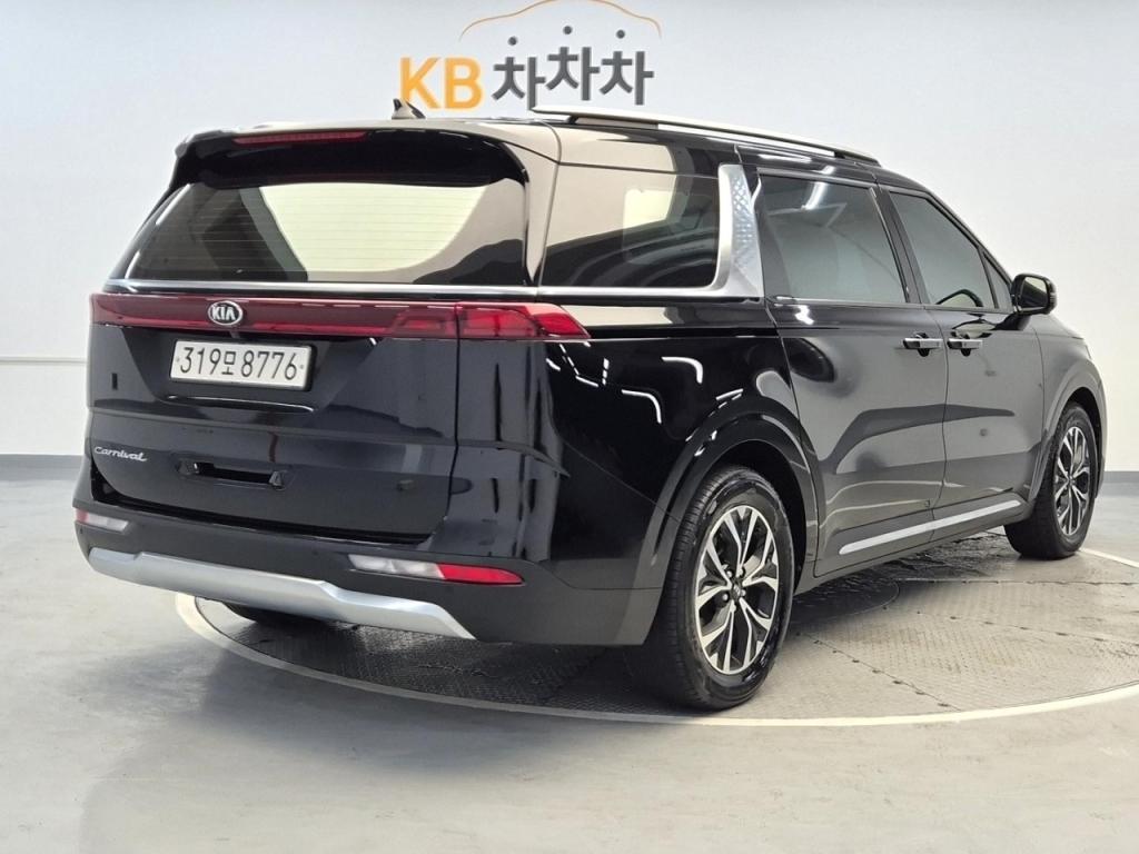 2021 KIA CARNIVAL (KA4) 9 -seater diesel nobless