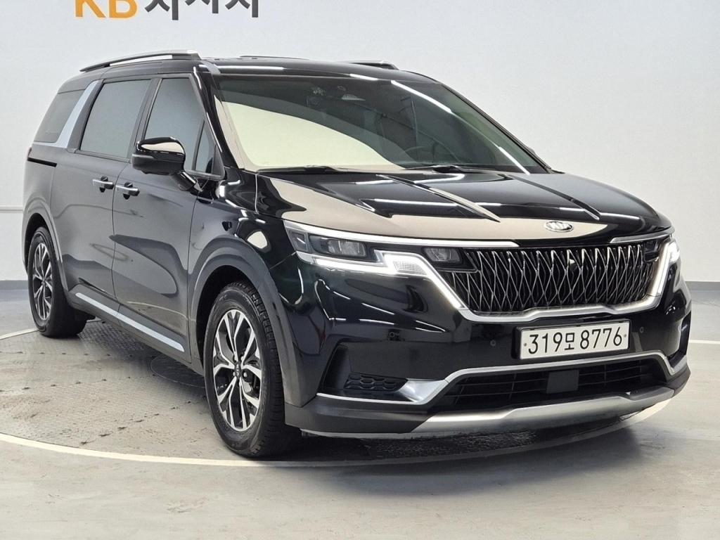 2021 KIA CARNIVAL (KA4) 9 -seater diesel nobless