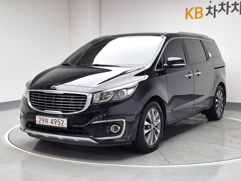 2016 KIA ALL NEW CARNIVAL 9 -seater diesel luxury