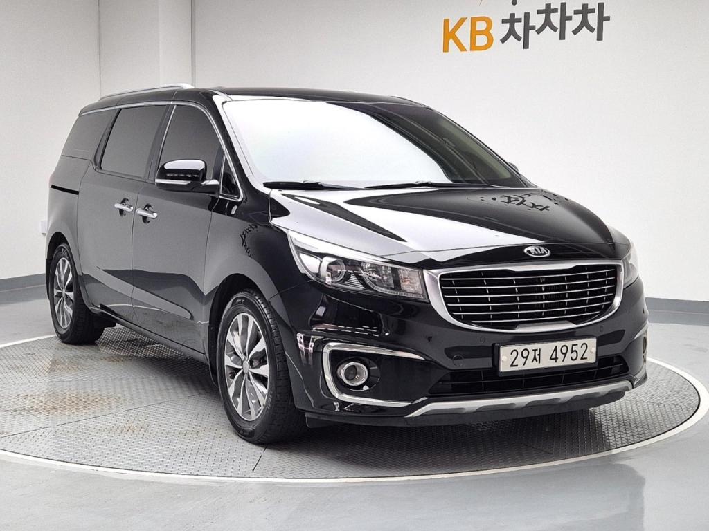 2016 KIA ALL NEW CARNIVAL 9 -seater diesel luxury