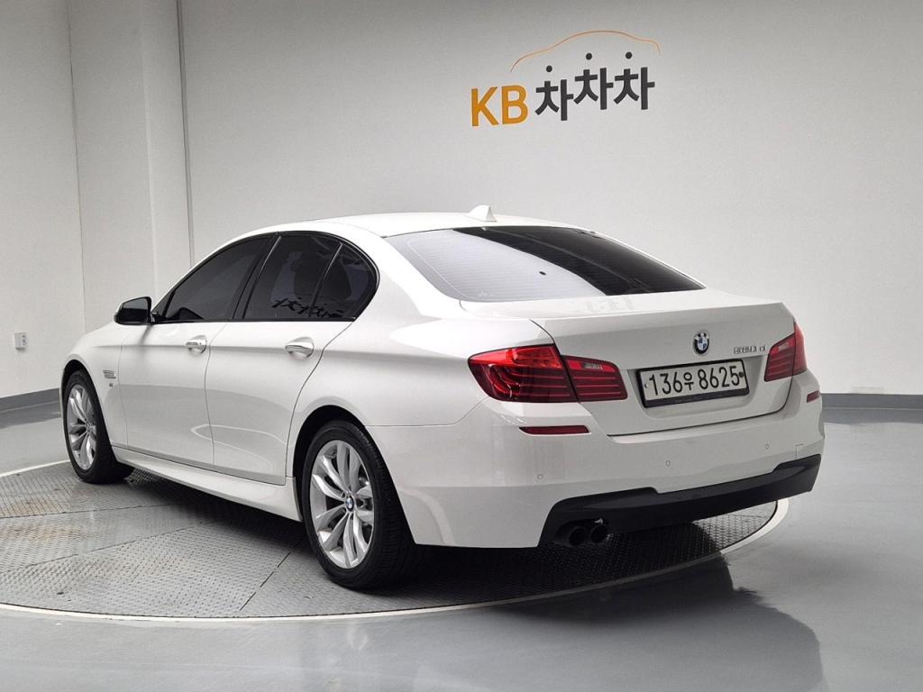 2016 BMW 5 SERIES (6Gen) 520d M Aerodynamic