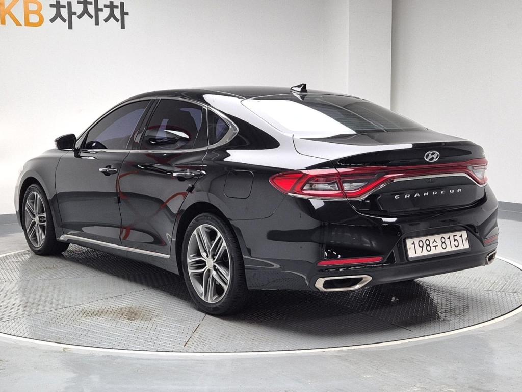 2017 HYUNDAI GRANDEUR IG 3.0 GDI Modern Basic Rent -a -Car