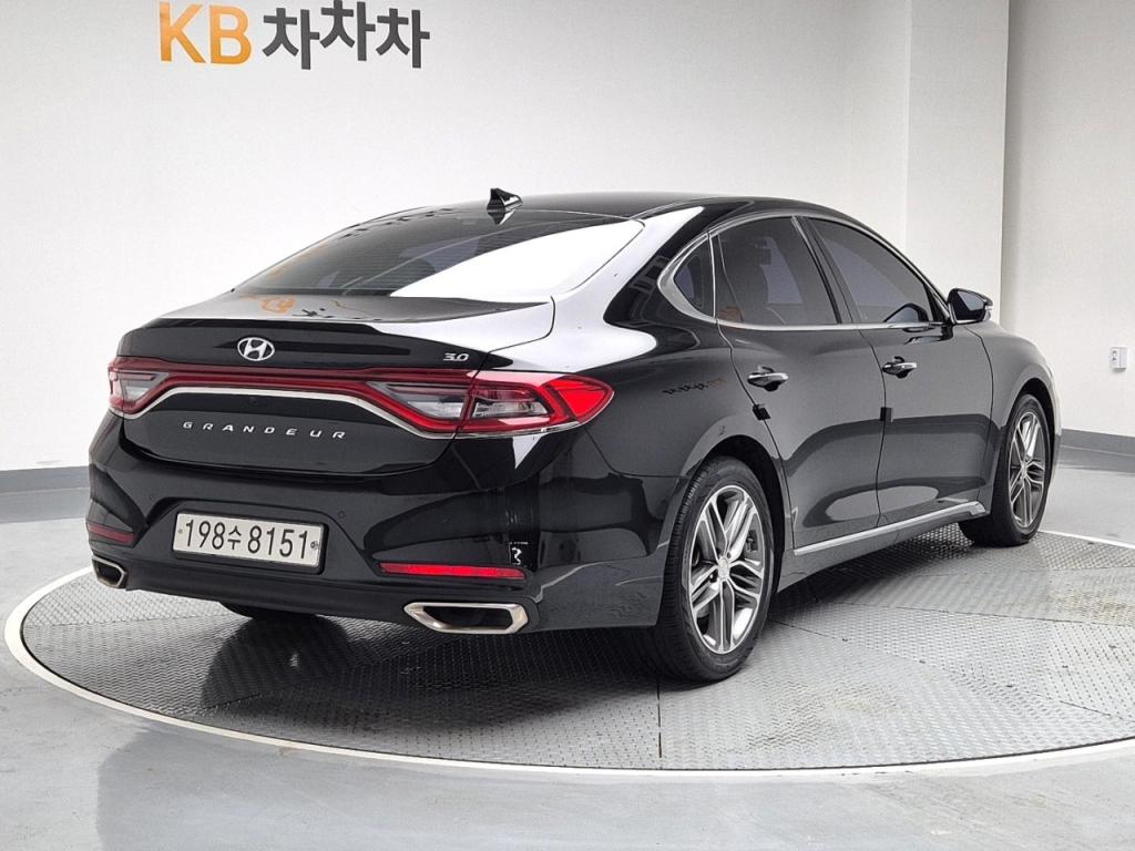 2017 HYUNDAI GRANDEUR IG 3.0 GDI Modern Basic Rent -a -Car