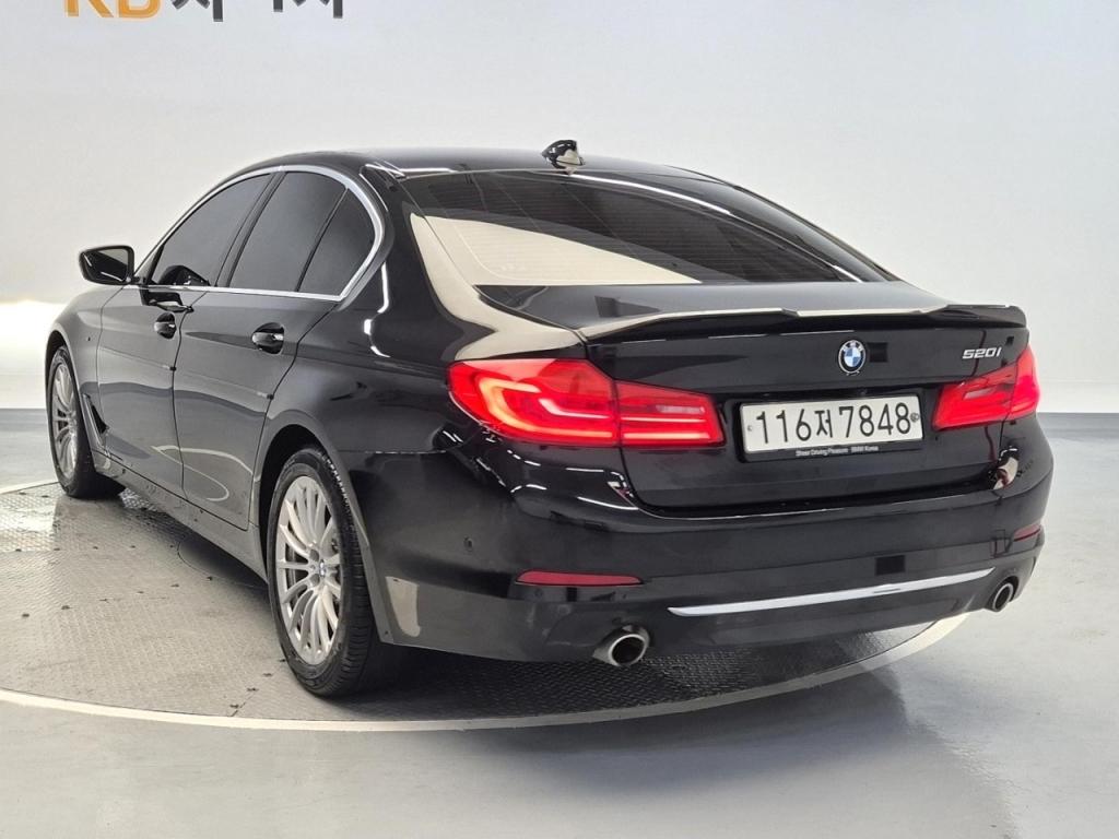 2020 BMW 5 SERIES (7Gen) 520i Power