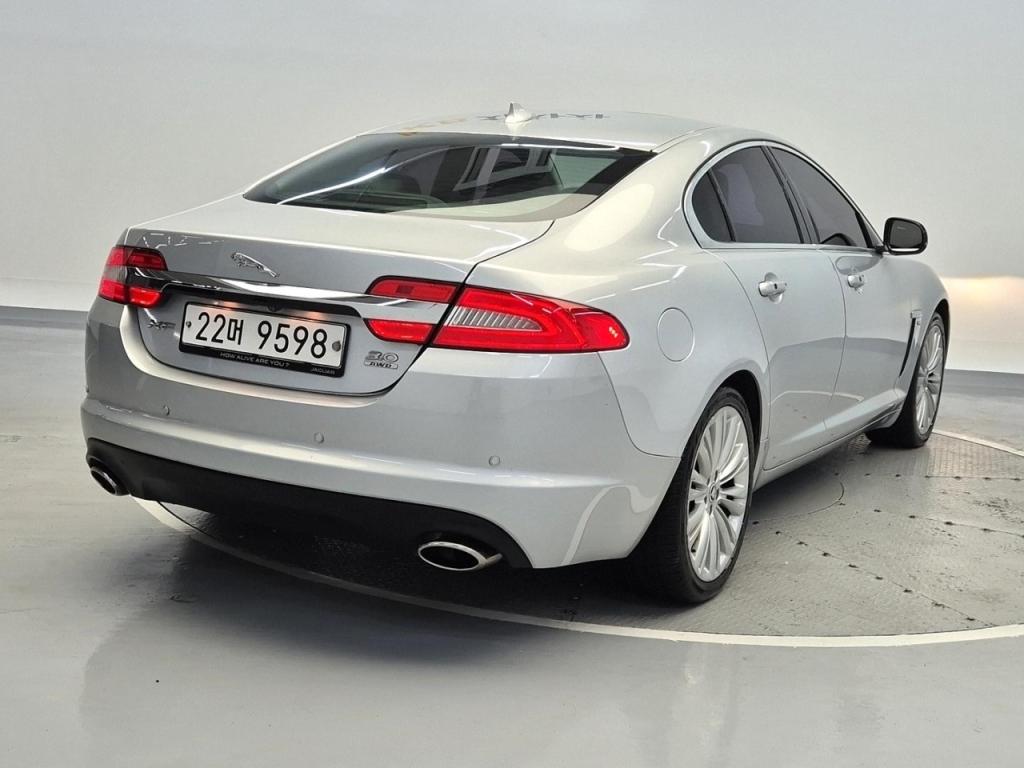 2013 JAGUAR XF (1G) 3.0 V6 SC AWD premium