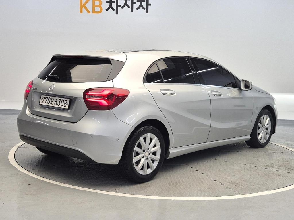 2017 BENZ A CLASS (3Gen) A200