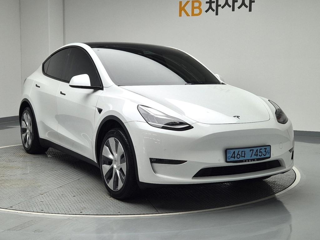 2021 TESLA MODEL Y RWD Standard Range