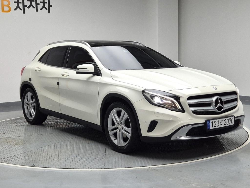 2016 BENZ GLA CLASS GLA 200 d 4matic
