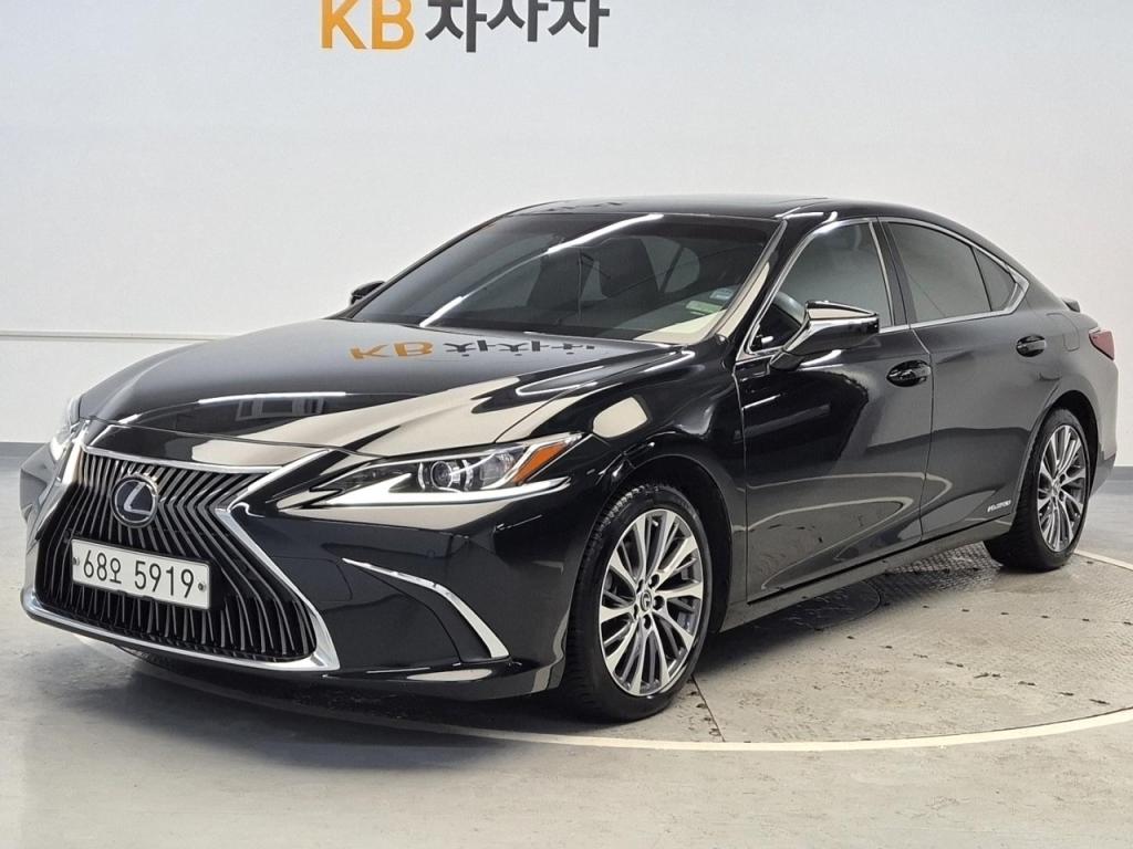 2019 LEXUS ES 300h Luxury plus