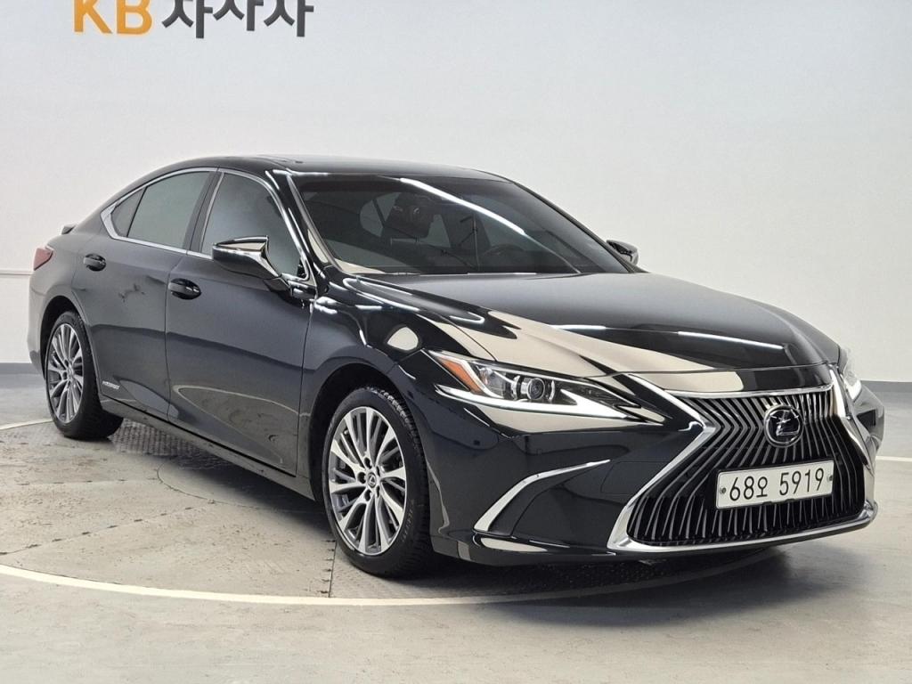 2019 LEXUS ES 300h Luxury plus