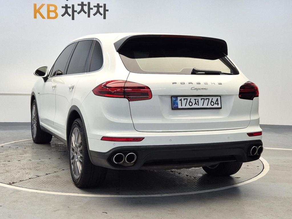 2016 PORSCHE CAYENNE (2G) Diesel 3.0 Platinum Edition