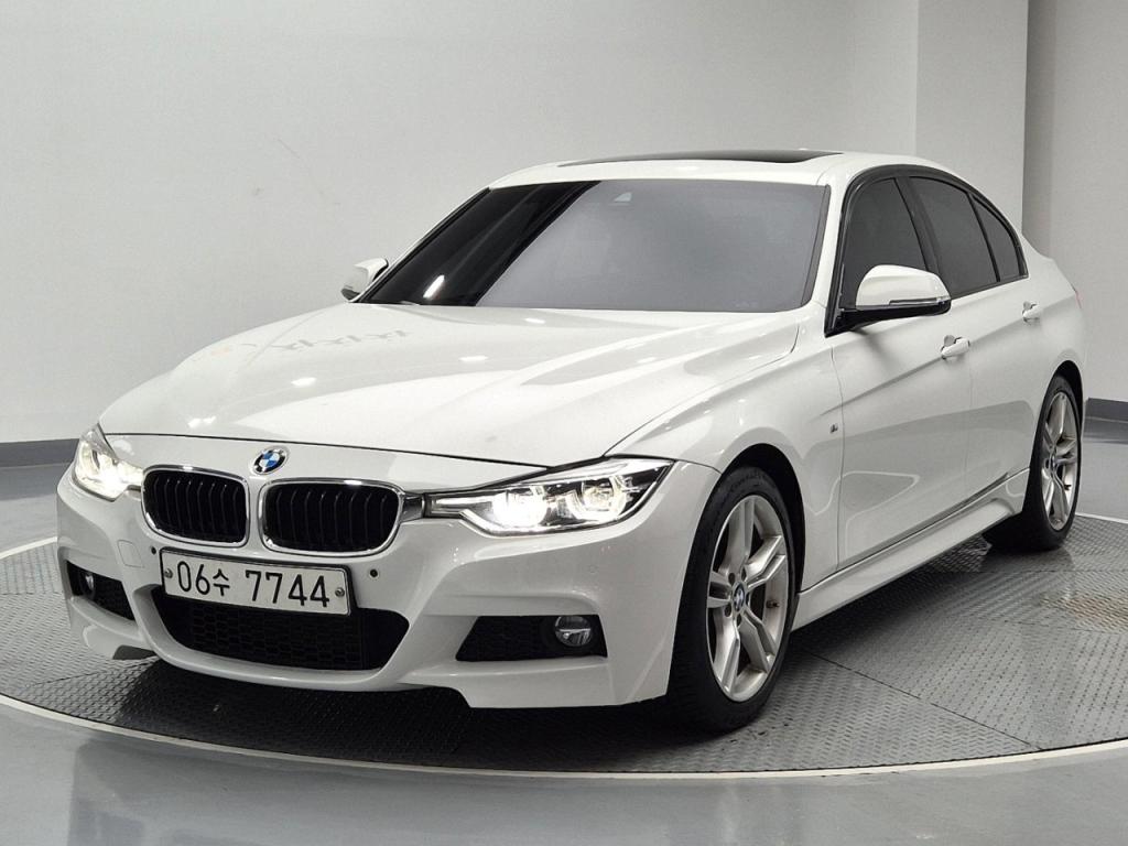 2017 BMW 3 Series (6Gen) 330i M Sports Pack
