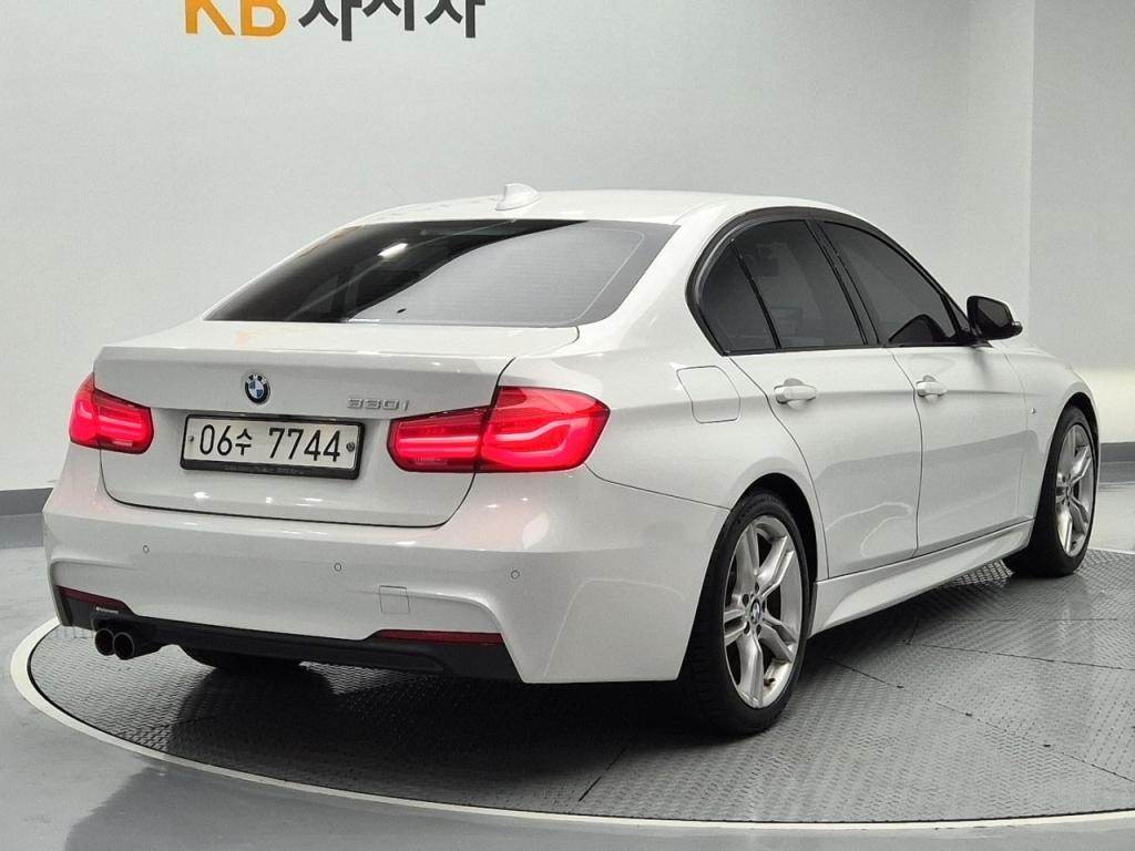 2017 BMW 3 Series (6Gen) 330i M Sports Pack