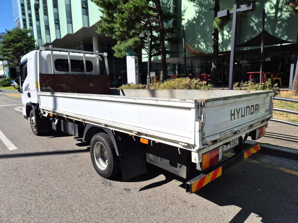 2017 HYUNDAI All New MIGHTY 2.5 ton Supercap long axis