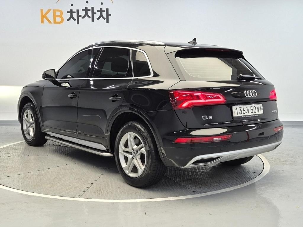 2020 AUDI Q5 (2Gen) 45 TFSI Quattro