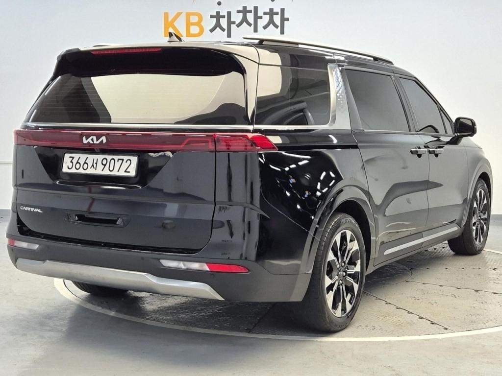 2022 KIA CARNIVAL (KA4) 9 -seater diesel nobless