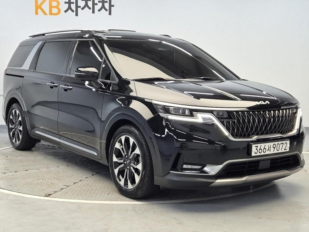 2022 KIA CARNIVAL (KA4) 9 -seater diesel nobless