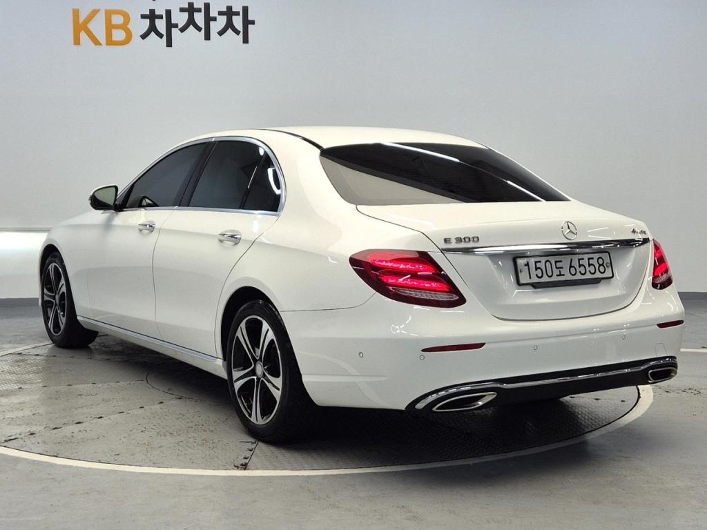 2017 BENZ E CLASS (5Gen) E200 Avant -garde