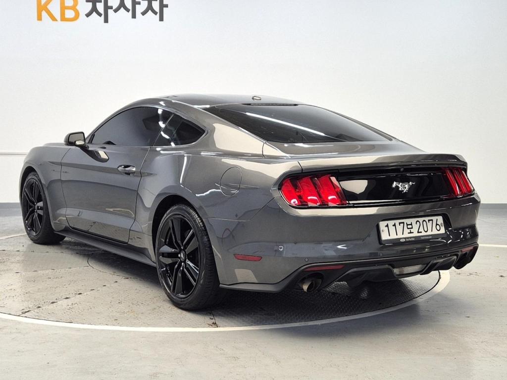 2017 FORD MUSTANG (6GEN) Coupe 2.3 premium