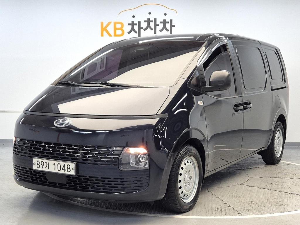 2022 HYUNDAI STARIA 2.2 Diesel Cargo 3 seater smart