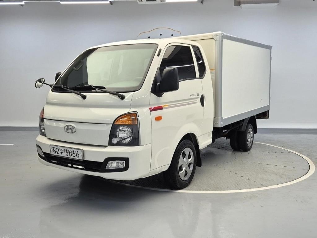 2018 HYUNDAI PORTER II Built -in Low