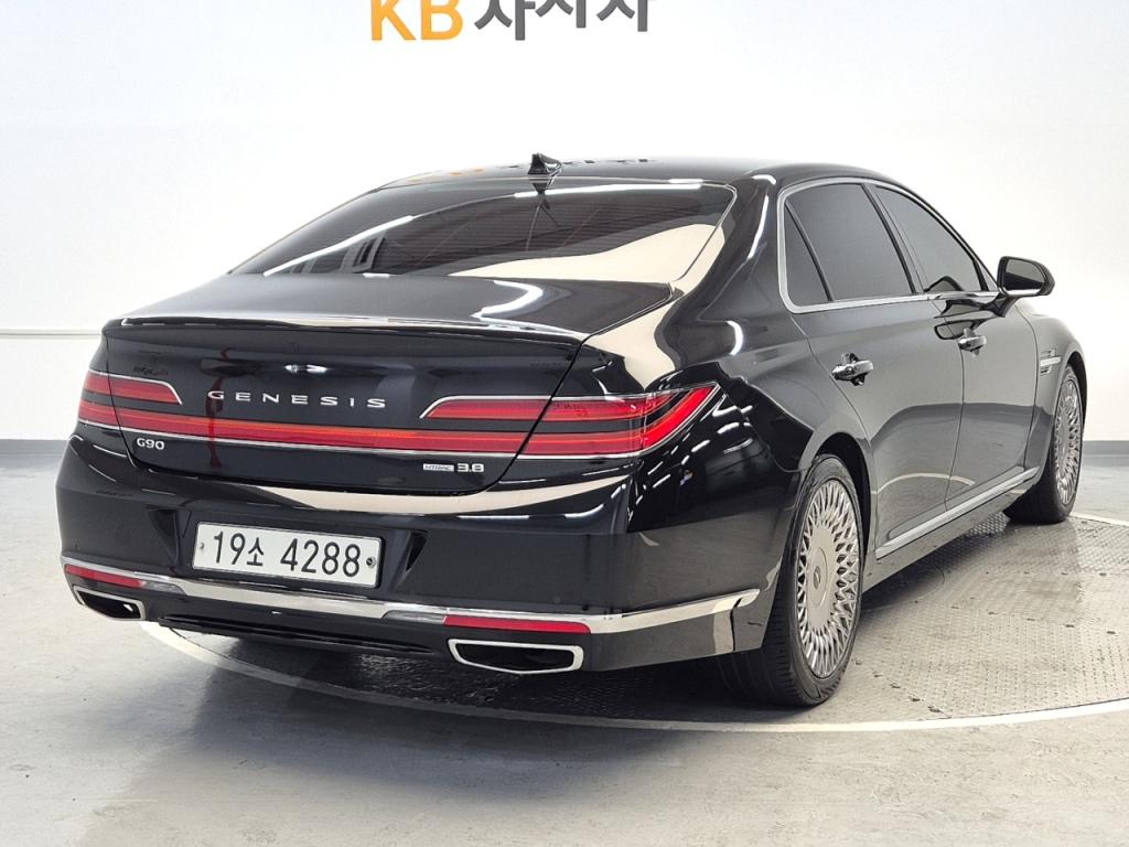 2019 GENESIS G90 3.8 AWD Prestige