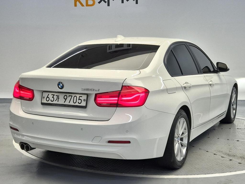 2017 BMW 3 Series (6Gen) 320d