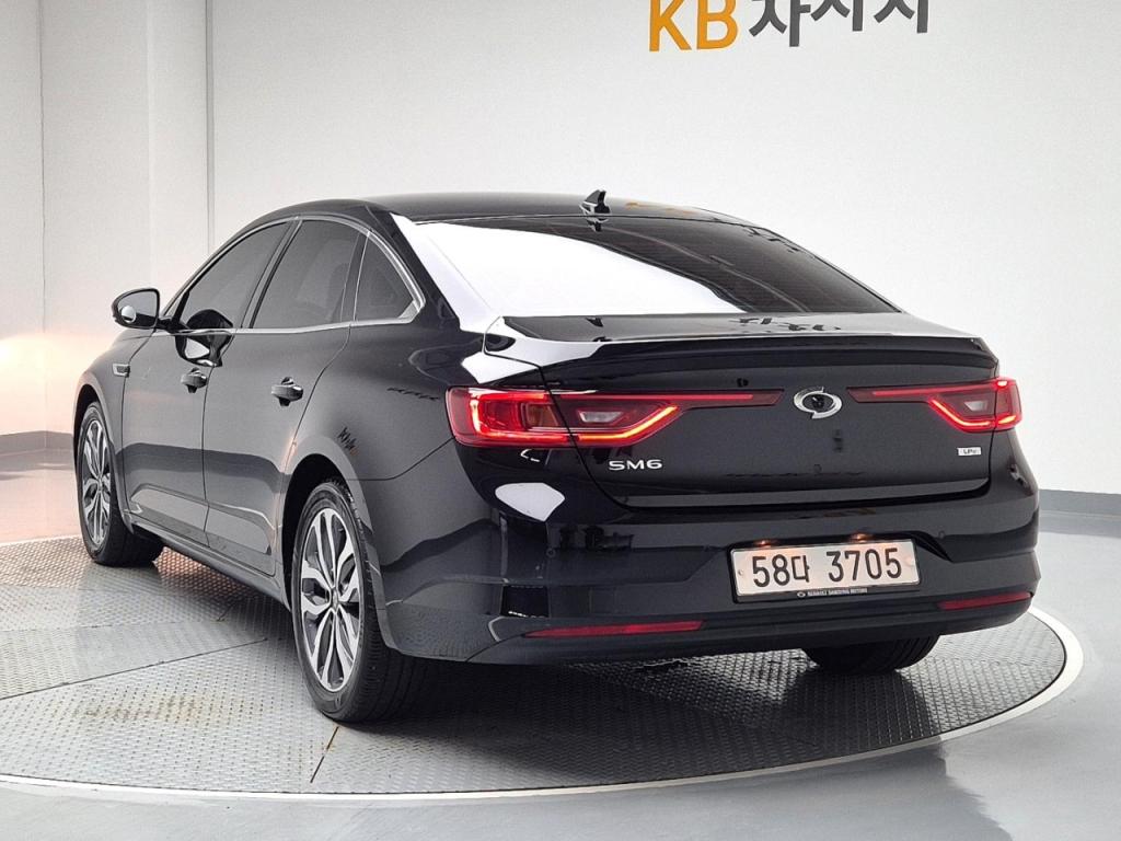 2016 RENAULT KOREA SM6 2.0 LPE Disabled