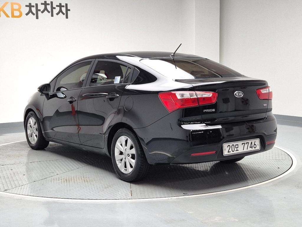 2012 KIA ALL NEW PRIDE 4 Door 1.6 GDI luxury