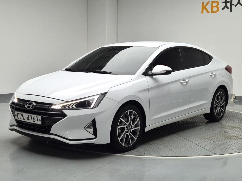 2019 HYUNDAI THE NEW AVANTE AD 1.6 gasoline style