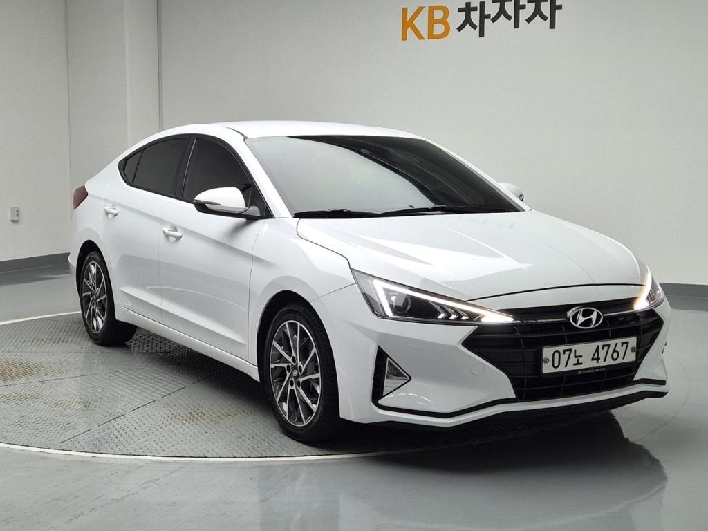 2019 HYUNDAI THE NEW AVANTE AD 1.6 gasoline style