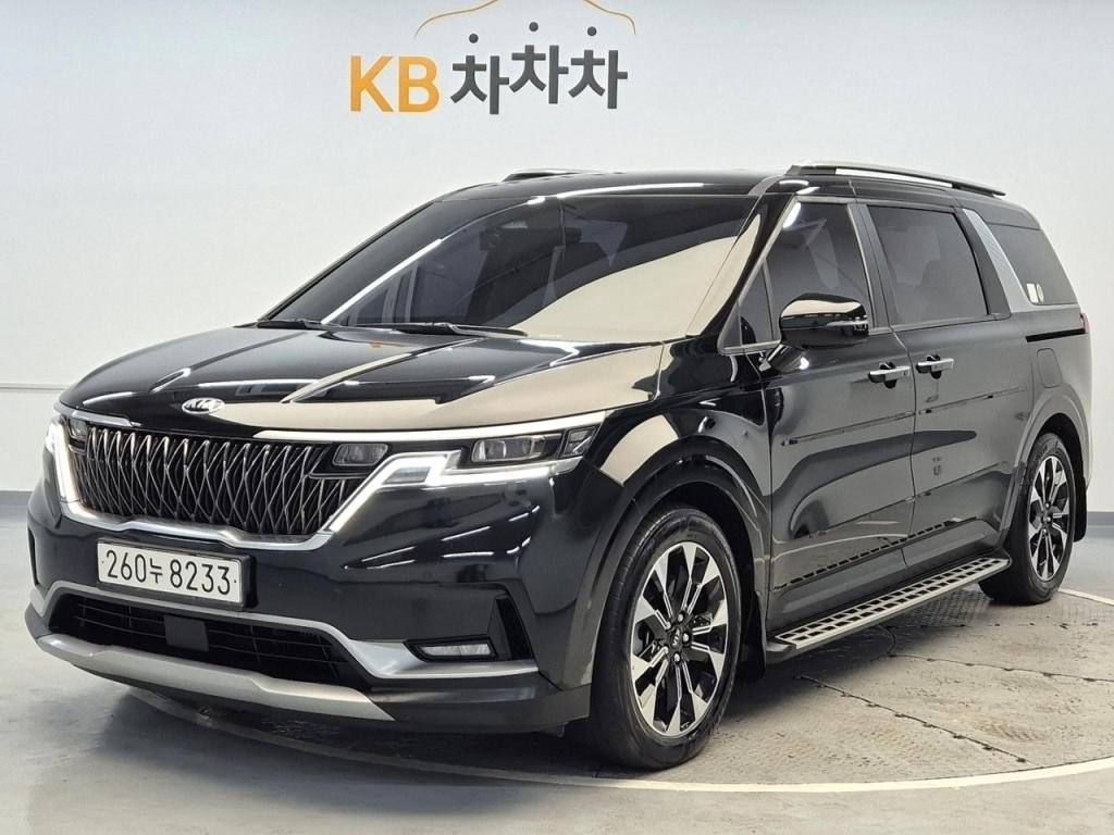 2021 KIA CARNIVAL (KA4) 9 -seater diesel Prestige