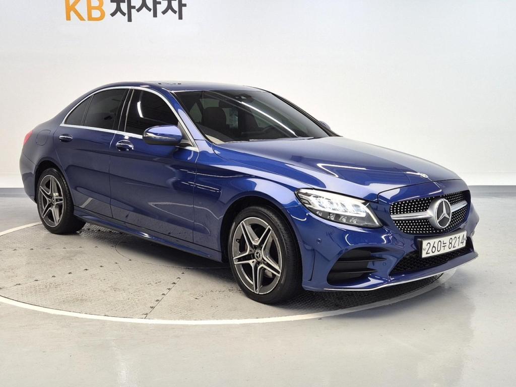 2019 BENZ C CLASS (4Gen) C220 D 4matic AMG line