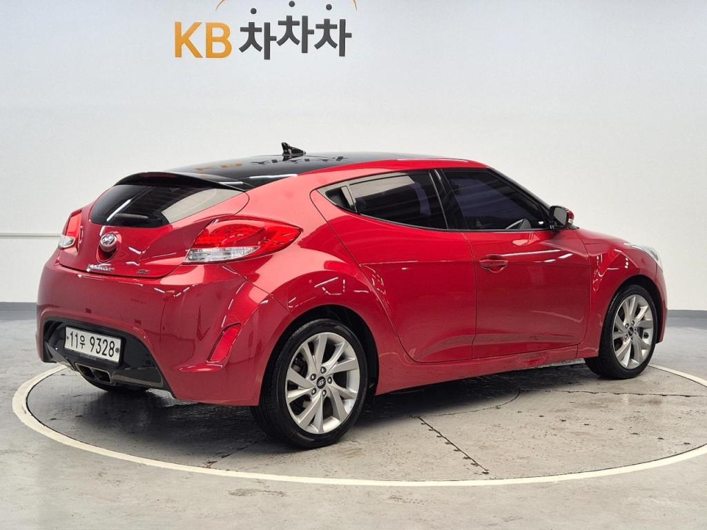 2016 HYUNDAI THE NEW VELOSTER 1.6 GDI Pyl