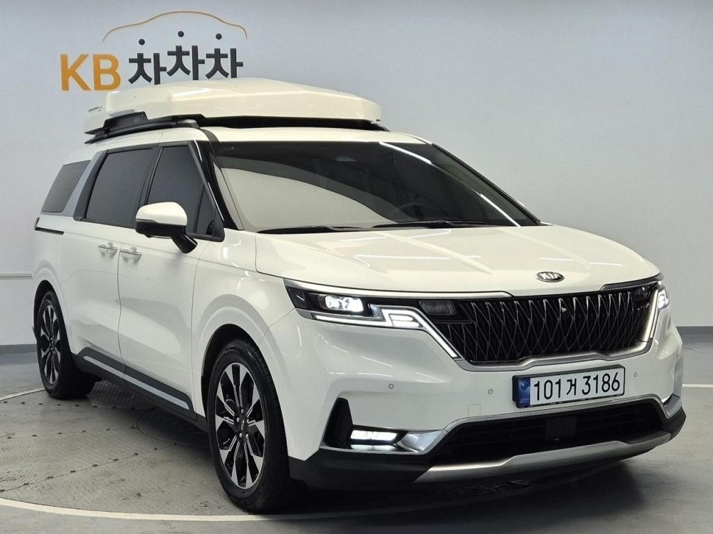 2021 KIA CARNIVAL (KA4) 9 -seater diesel nobless