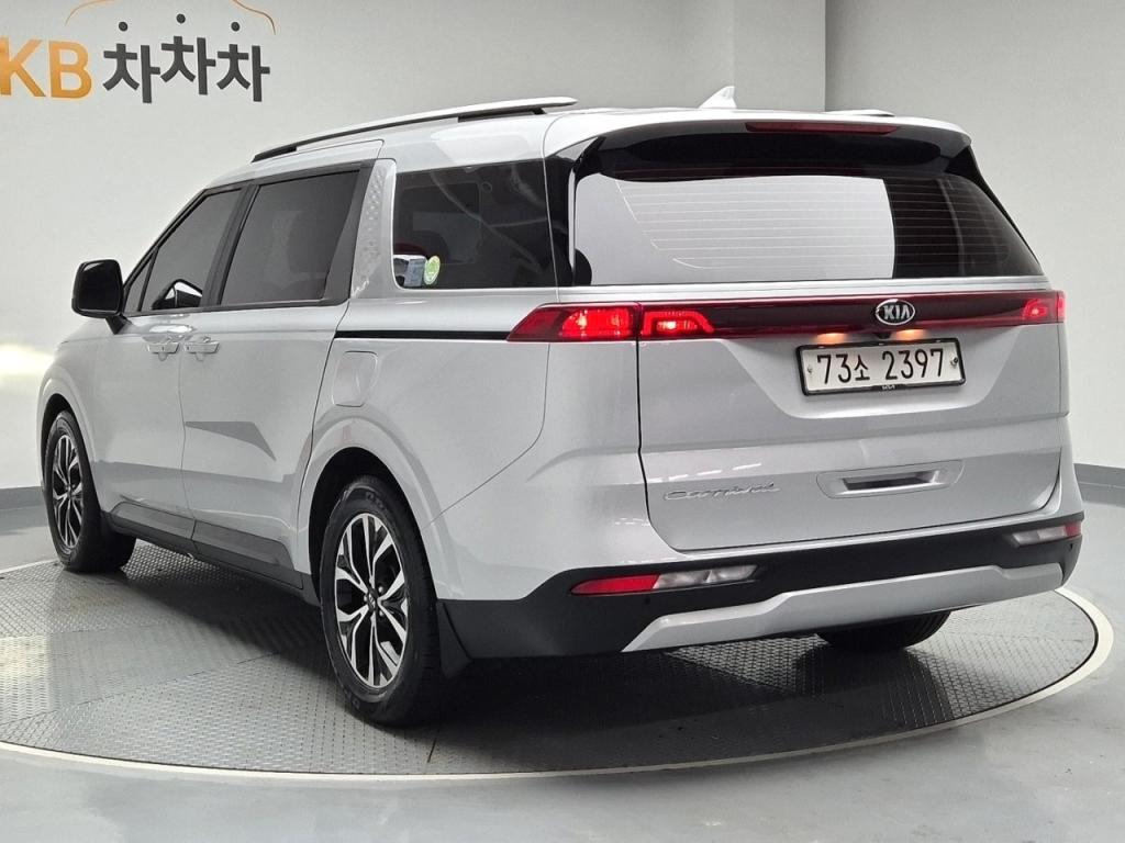 2021 KIA CARNIVAL (KA4) 11 -seater diesel Prestige