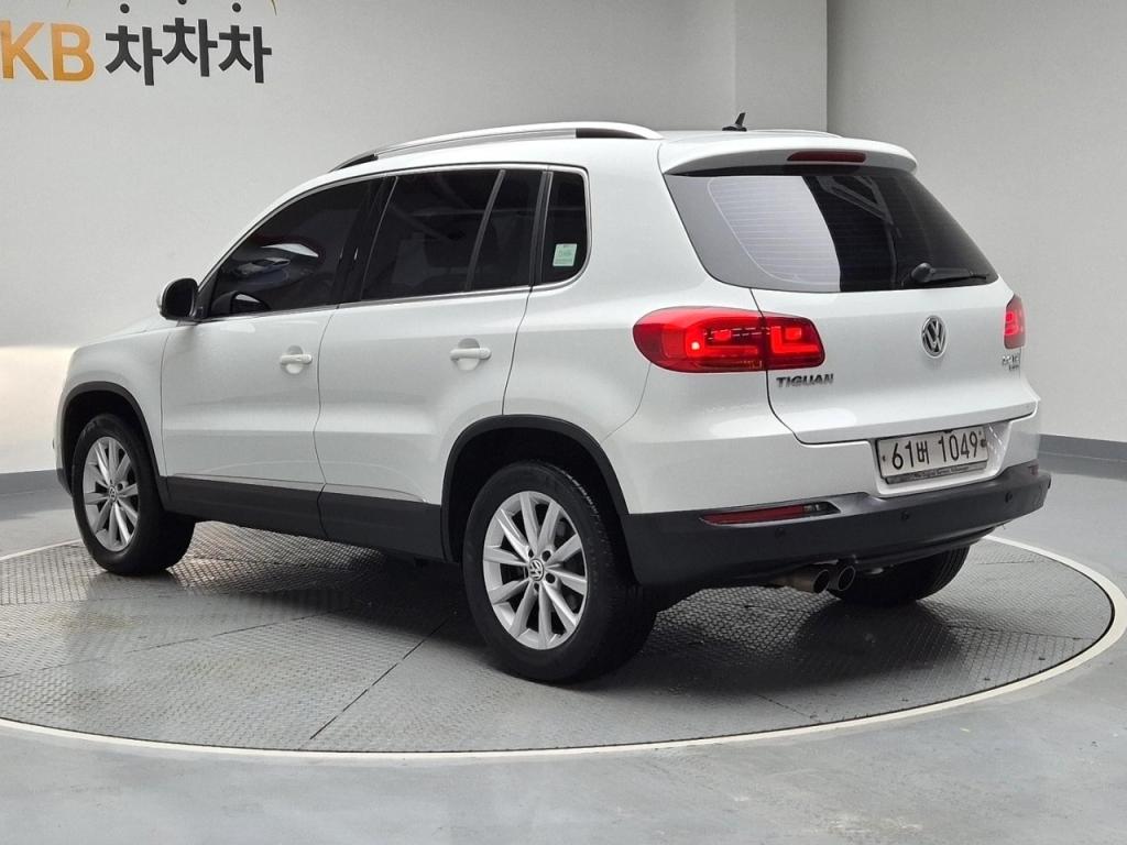2015 VOLKSWAGEN TIGUAN 2.0 TDI Blue Motion Comfort