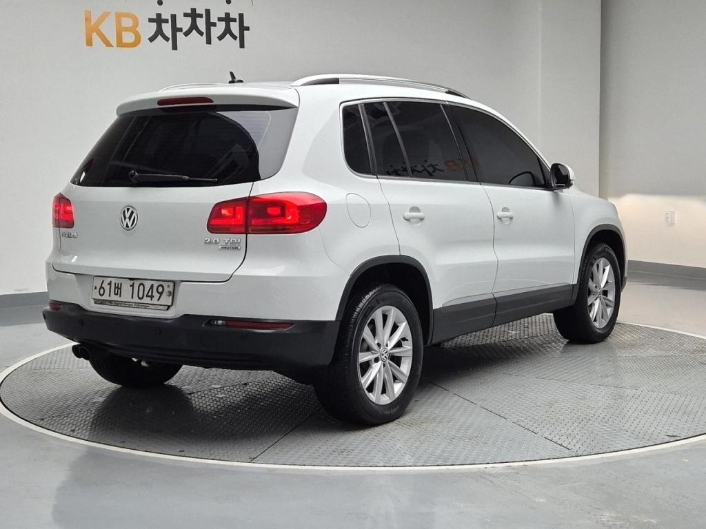 2015 VOLKSWAGEN TIGUAN 2.0 TDI Blue Motion Comfort