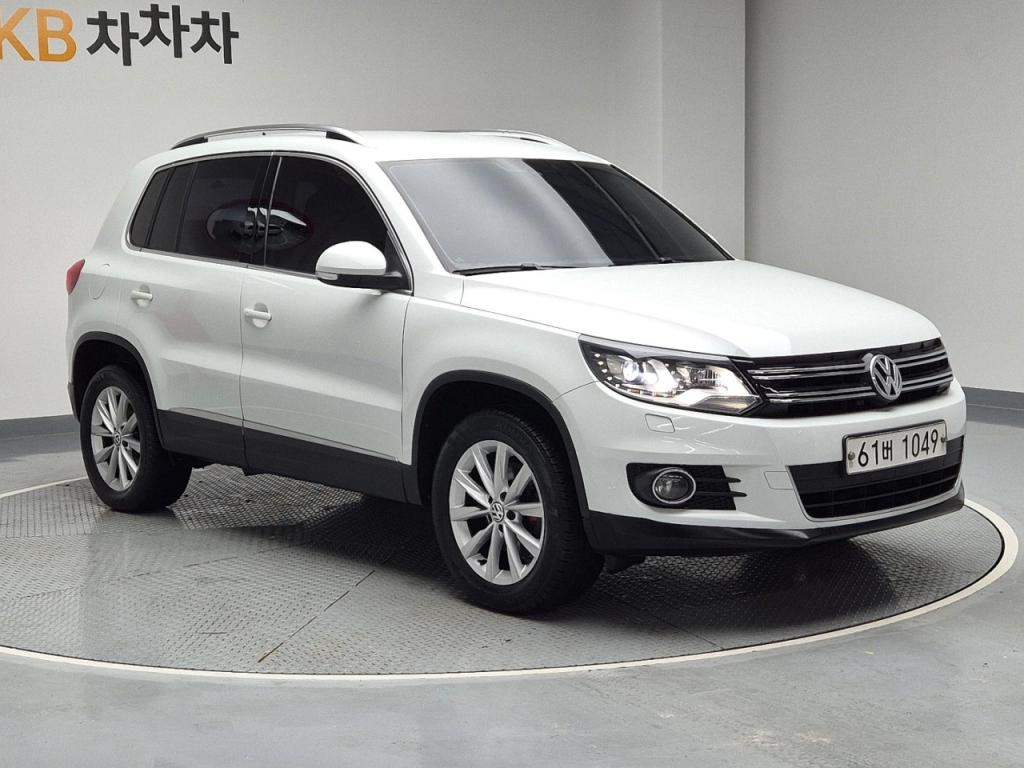 2015 VOLKSWAGEN TIGUAN 2.0 TDI Blue Motion Comfort